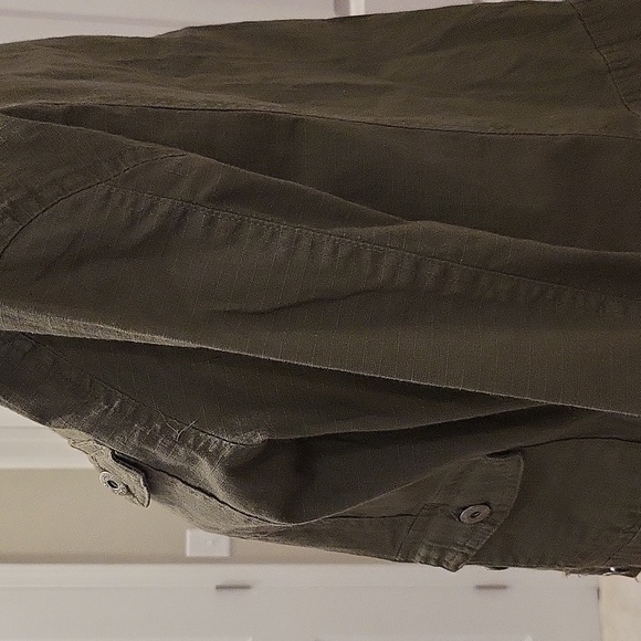 Jacket - Picture 2 of 4